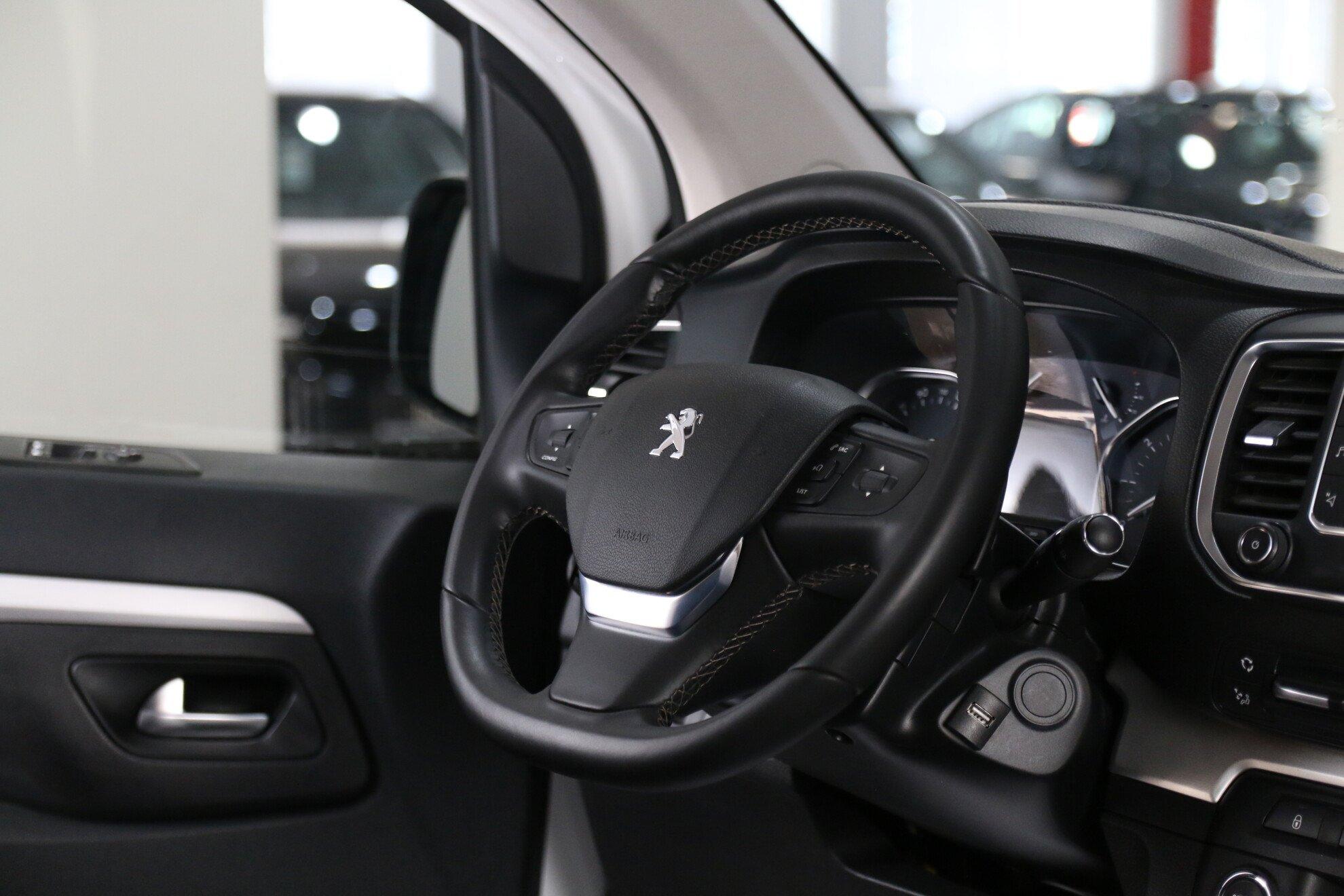 фото автомобиля 16