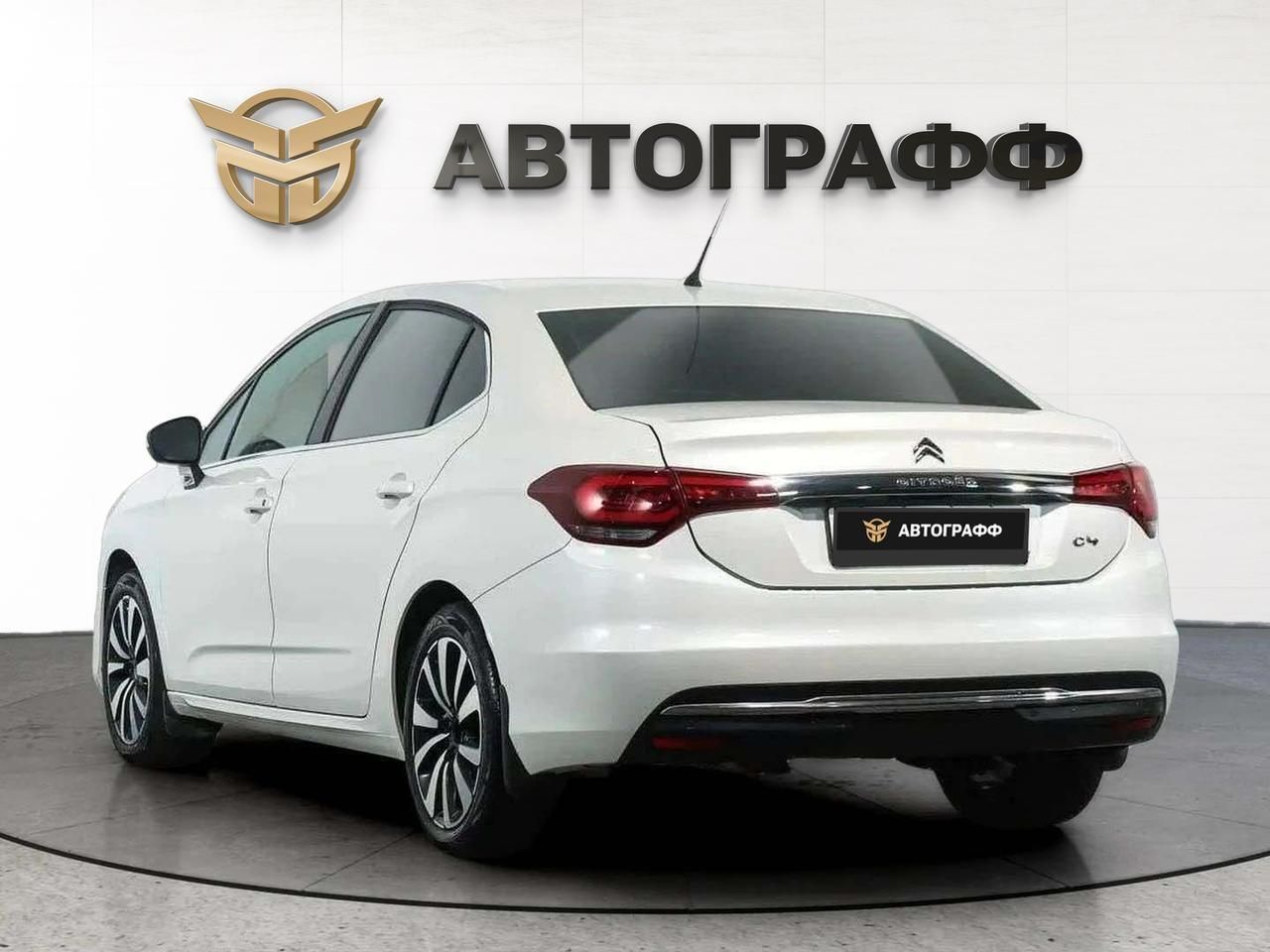 фото автомобиля 3