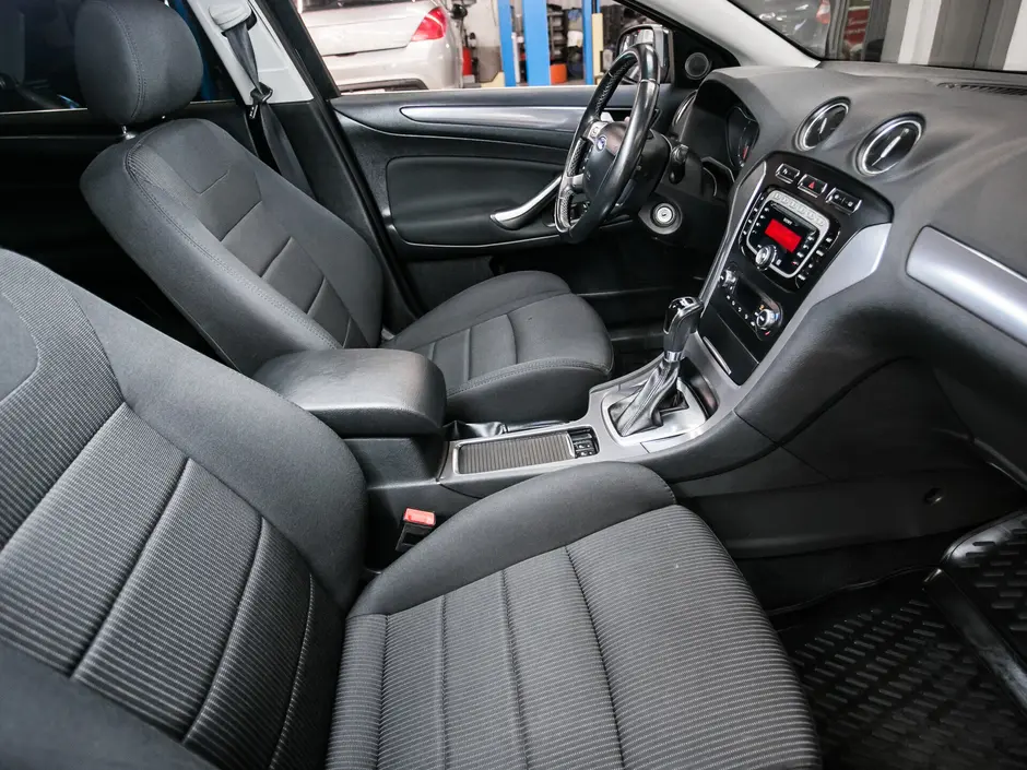 «Авто на Неве»