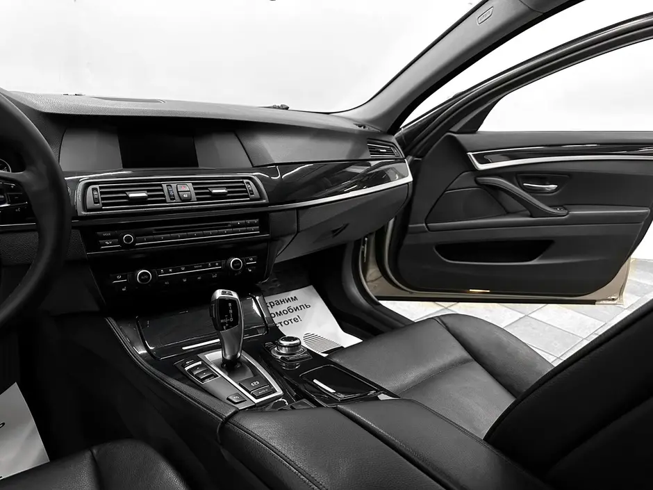 «Авто на Неве»