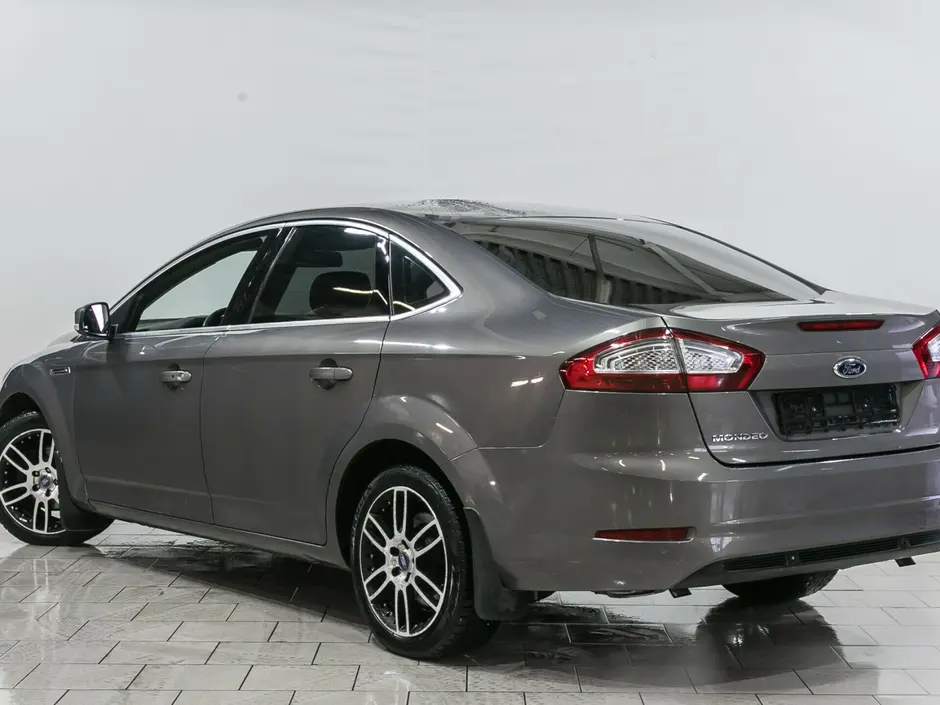 «Авто на Неве»