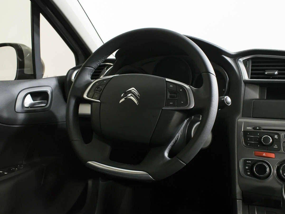 фото автомобиля 6