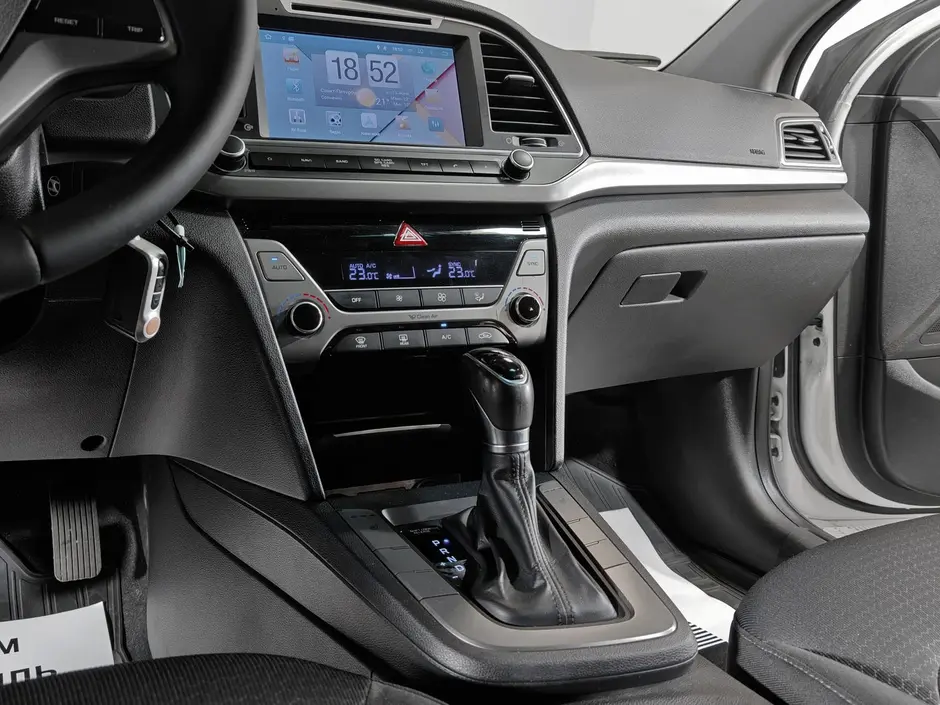 «Авто на Неве»