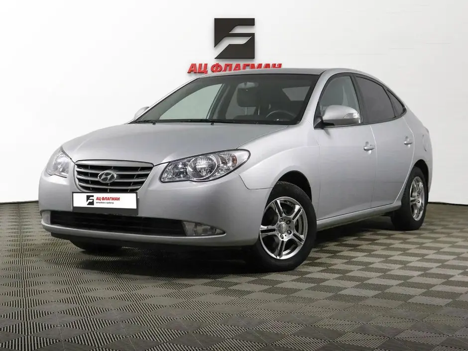 Hyundai Elantra, 2010 г.