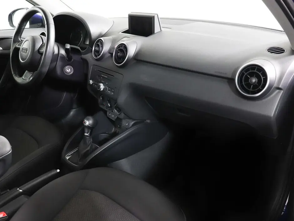 «Авто на Неве»