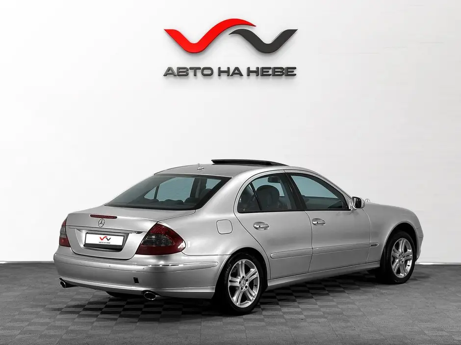 «Авто на Неве»