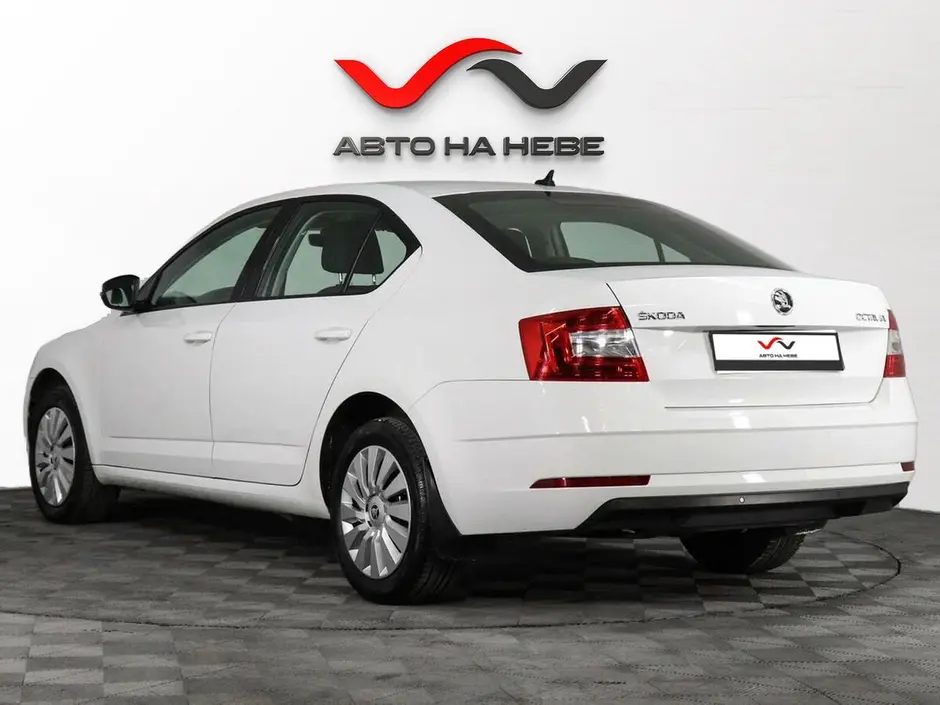 «Авто на Неве»