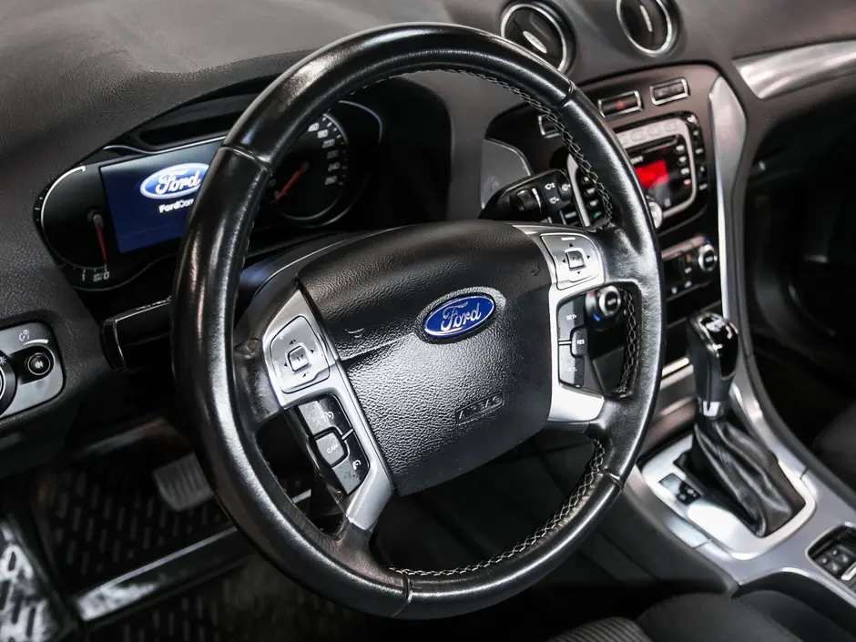 «Авто на Неве»