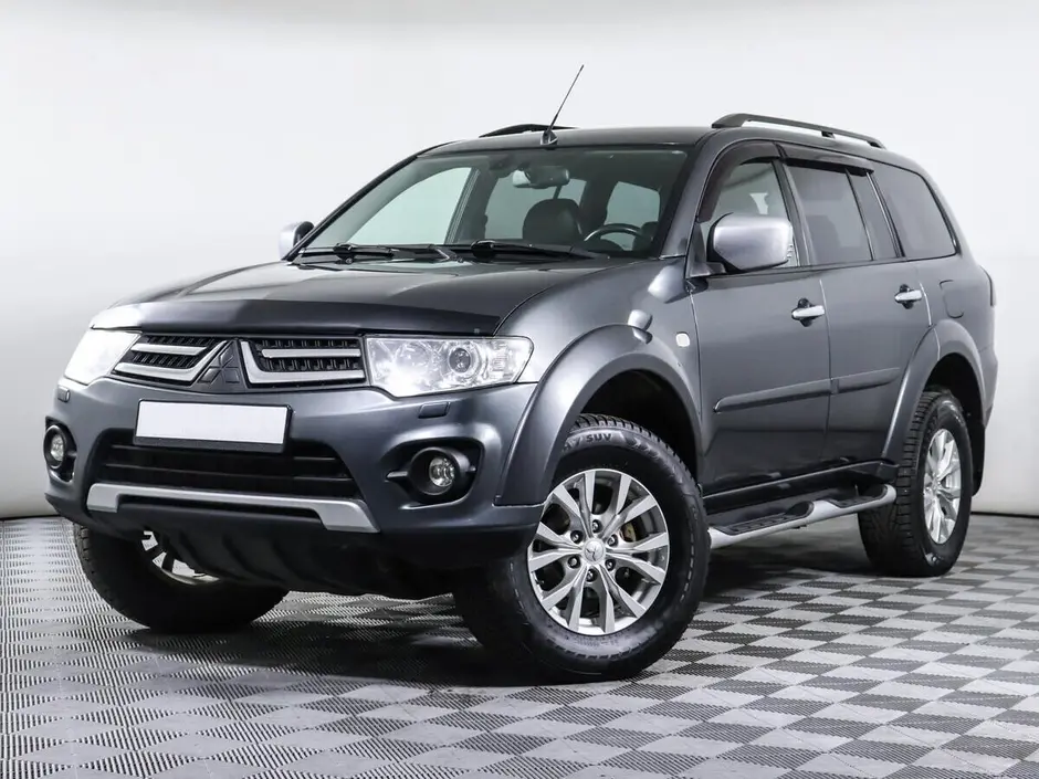 Mitsubishi Pajero Sport, 2015 г.