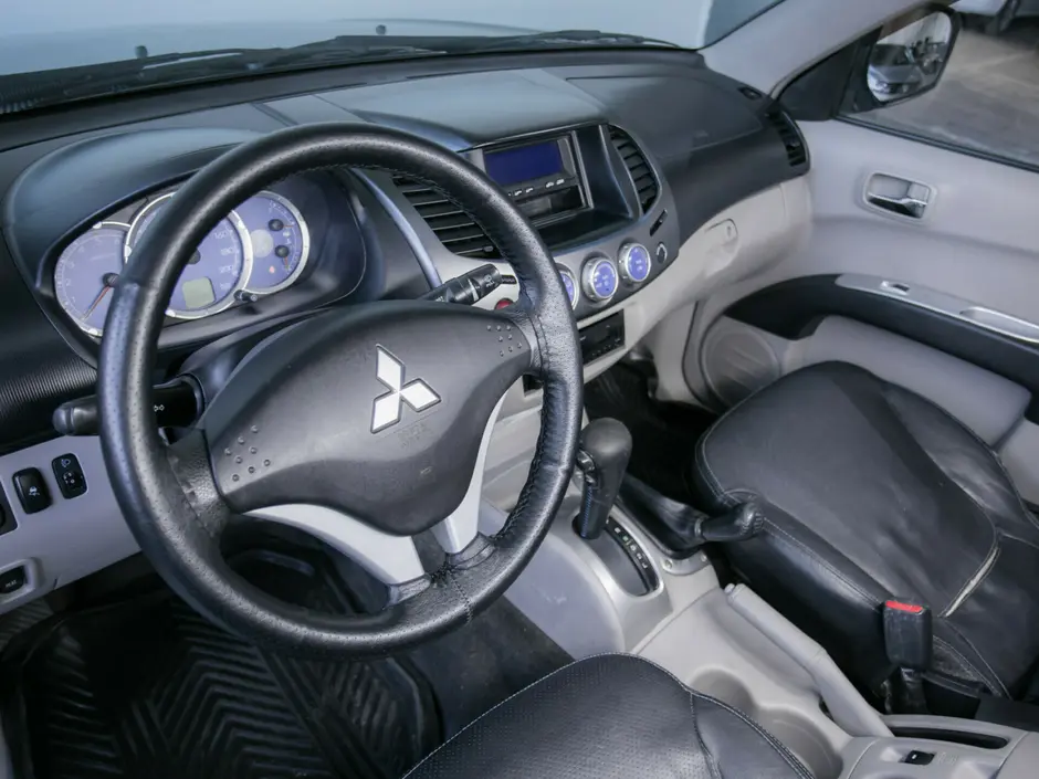 «Авто на Неве»