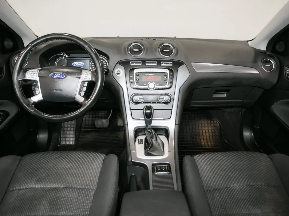 «Авто на Неве»