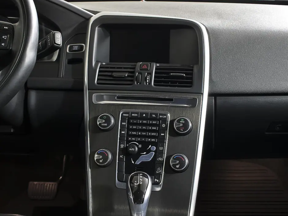 «Авто на Неве»