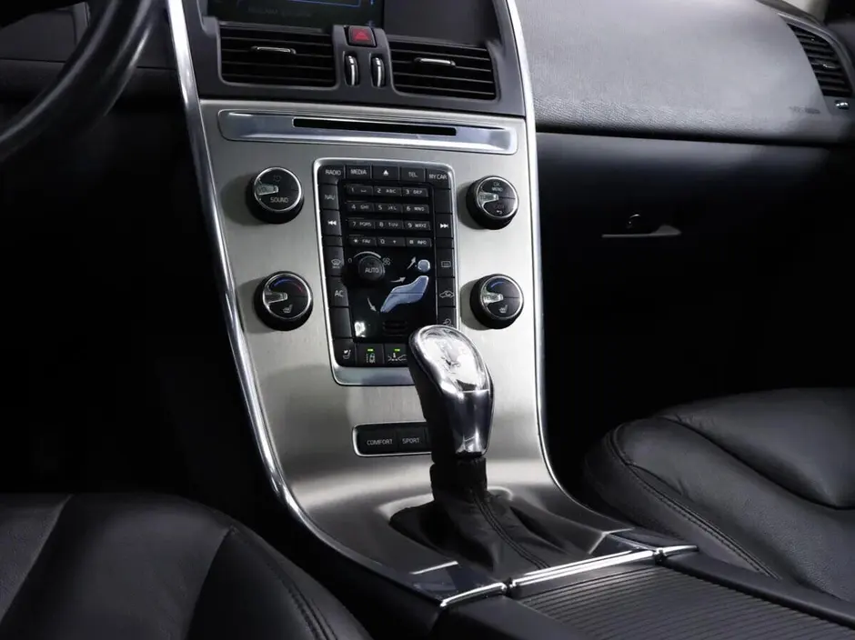 «Авто на Неве»