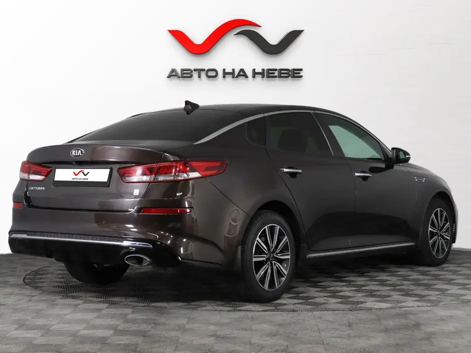 «Авто на Неве»