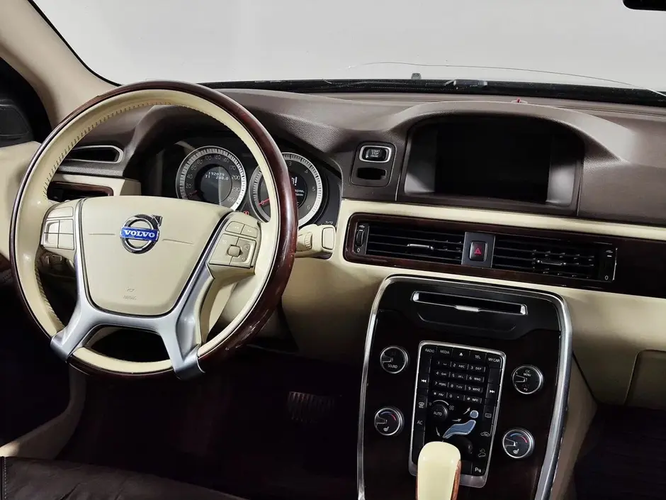 «Авто на Неве»