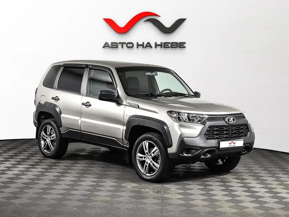 «Авто на Неве»