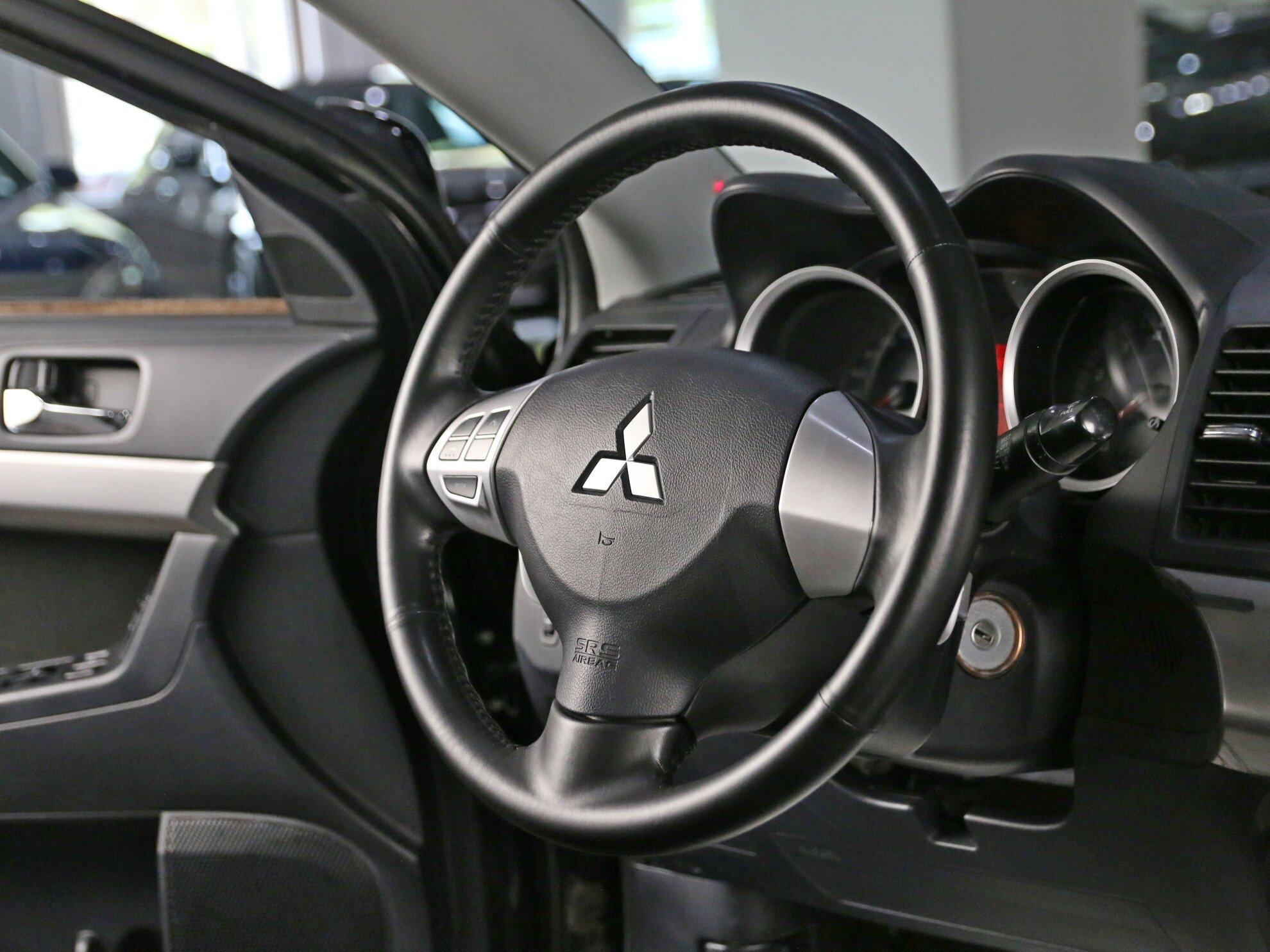 фото автомобиля 10
