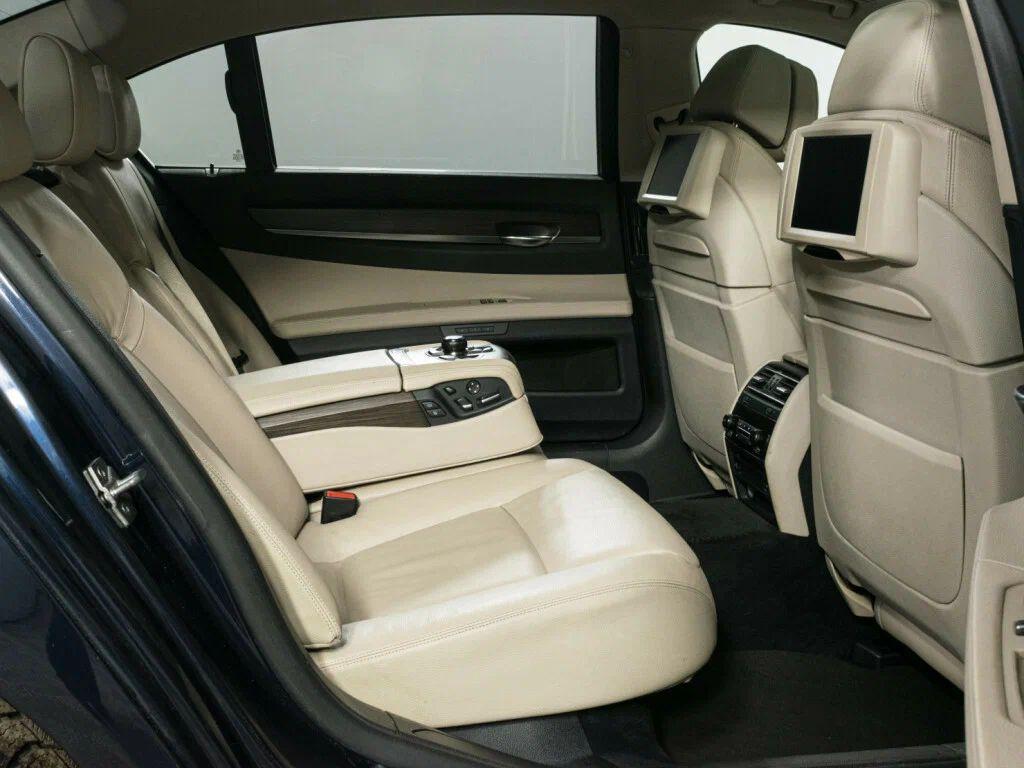фото автомобиля 11