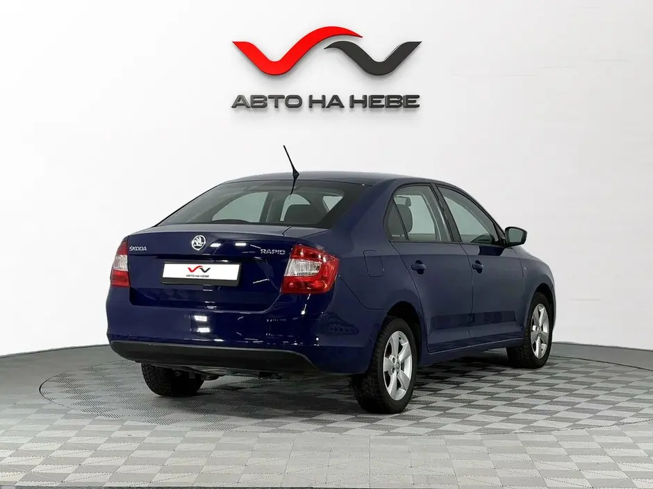 «Авто на Неве»