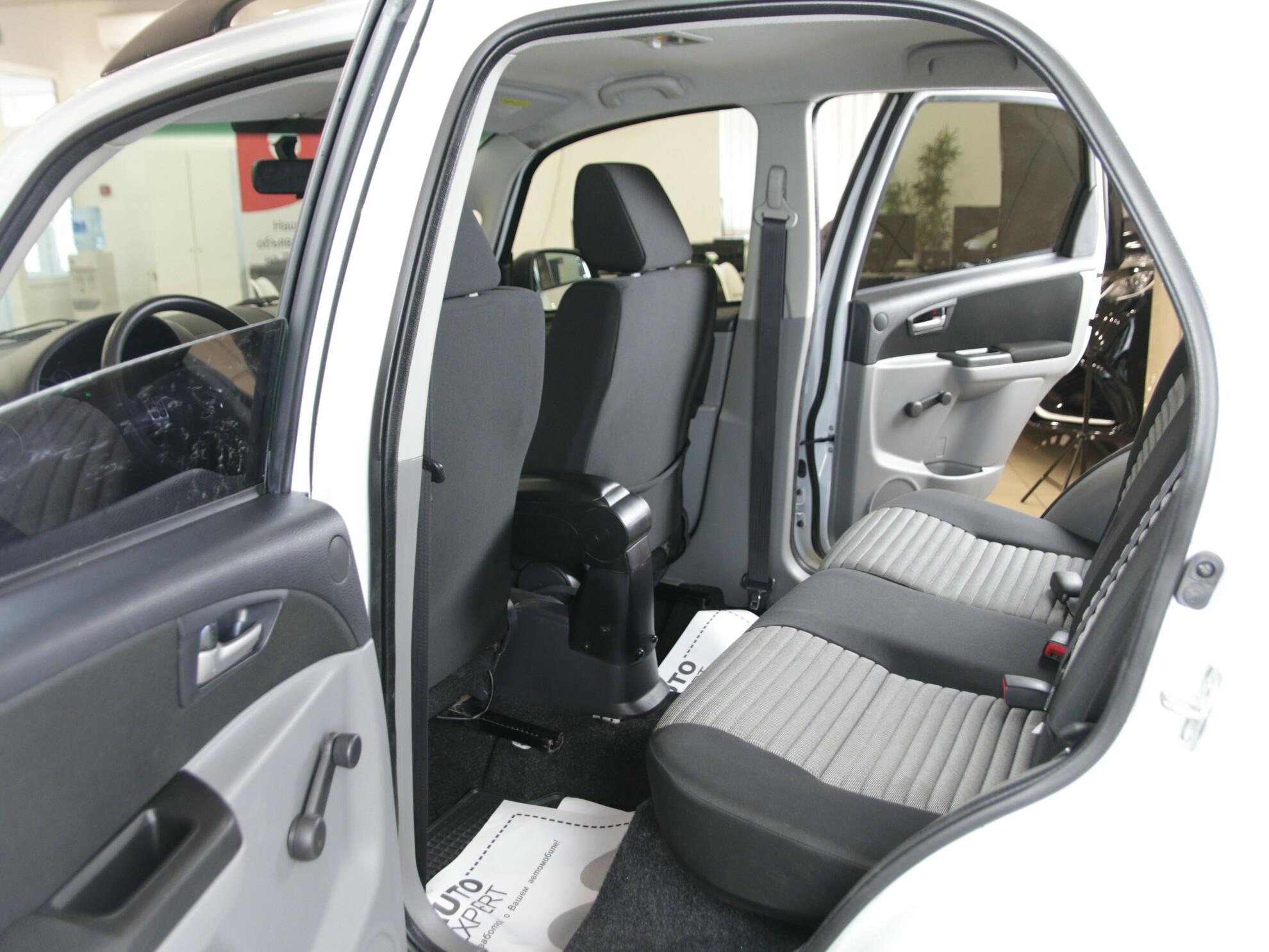 фото автомобиля 11