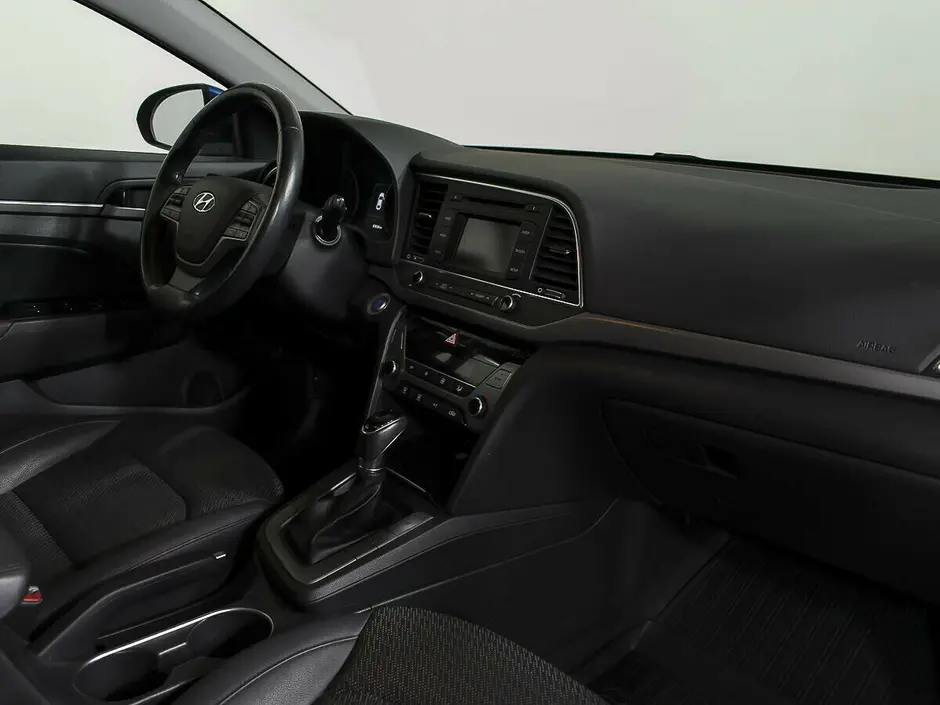 «Авто на Неве»