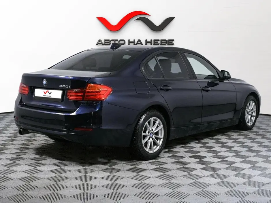 «Авто на Неве»