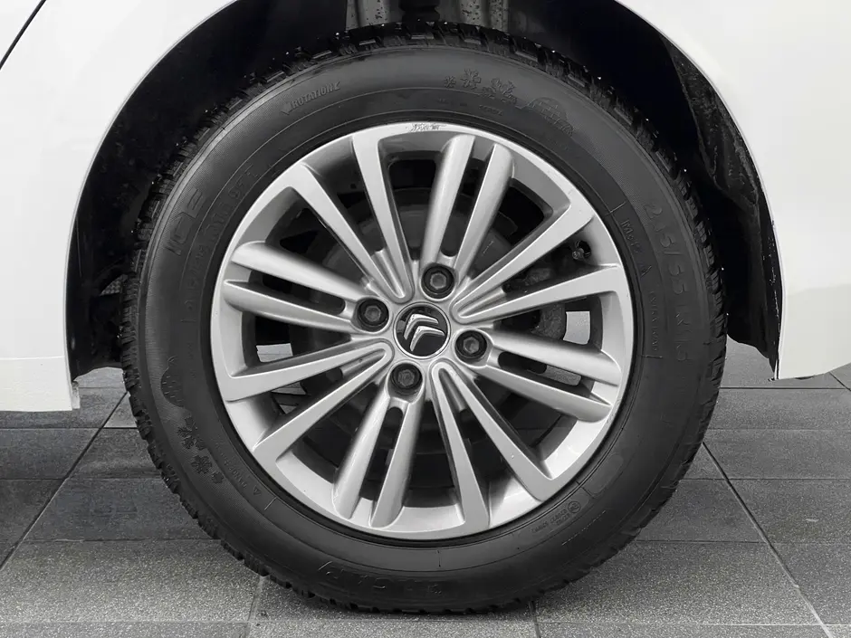 «Авто на Неве»