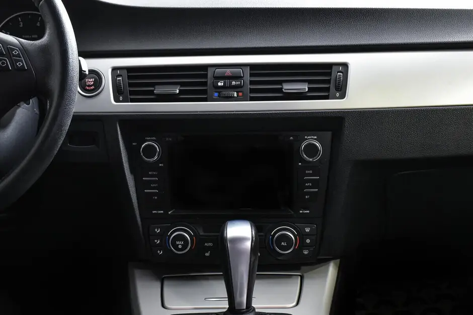 «Авто на Неве»