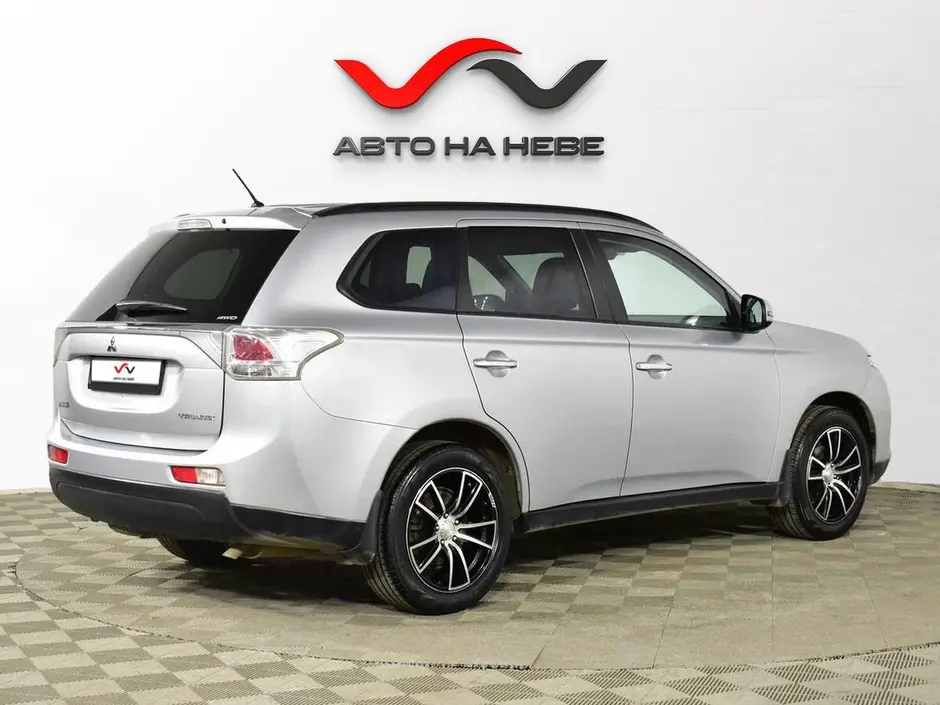 «Авто на Неве»