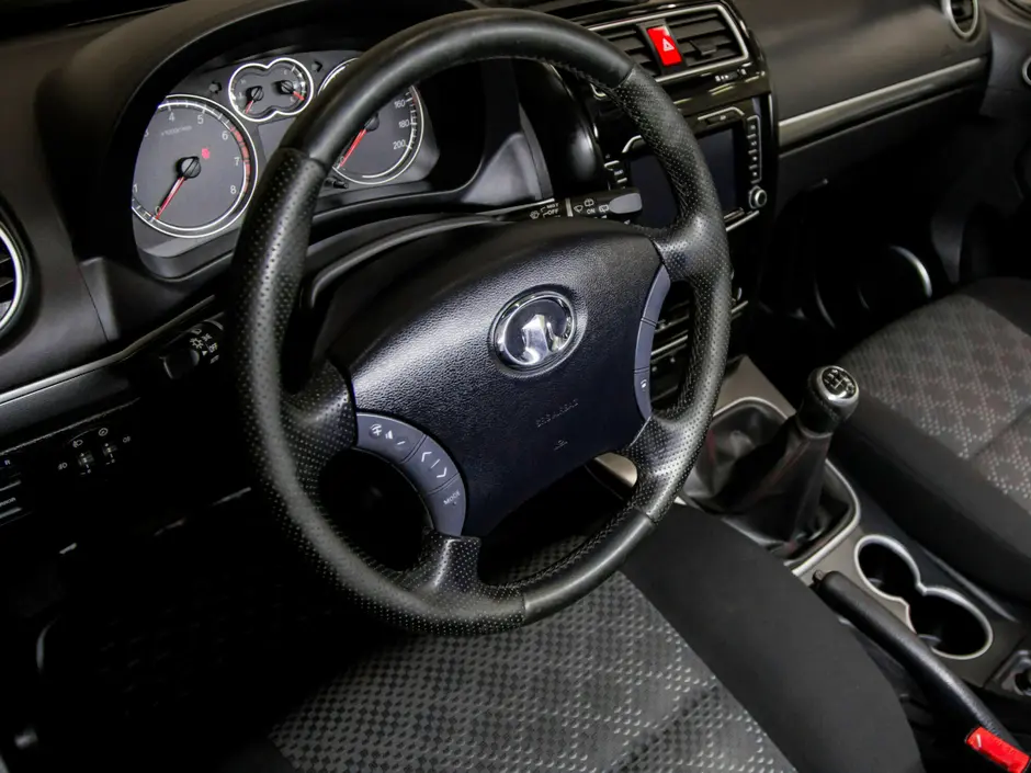 «Авто на Неве»