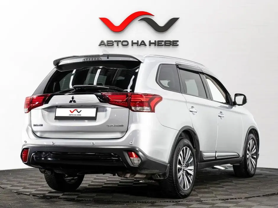 «Авто на Неве»