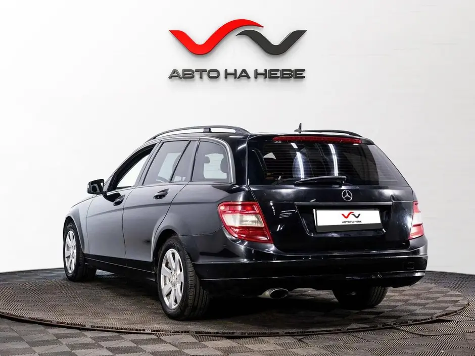 «Авто на Неве»