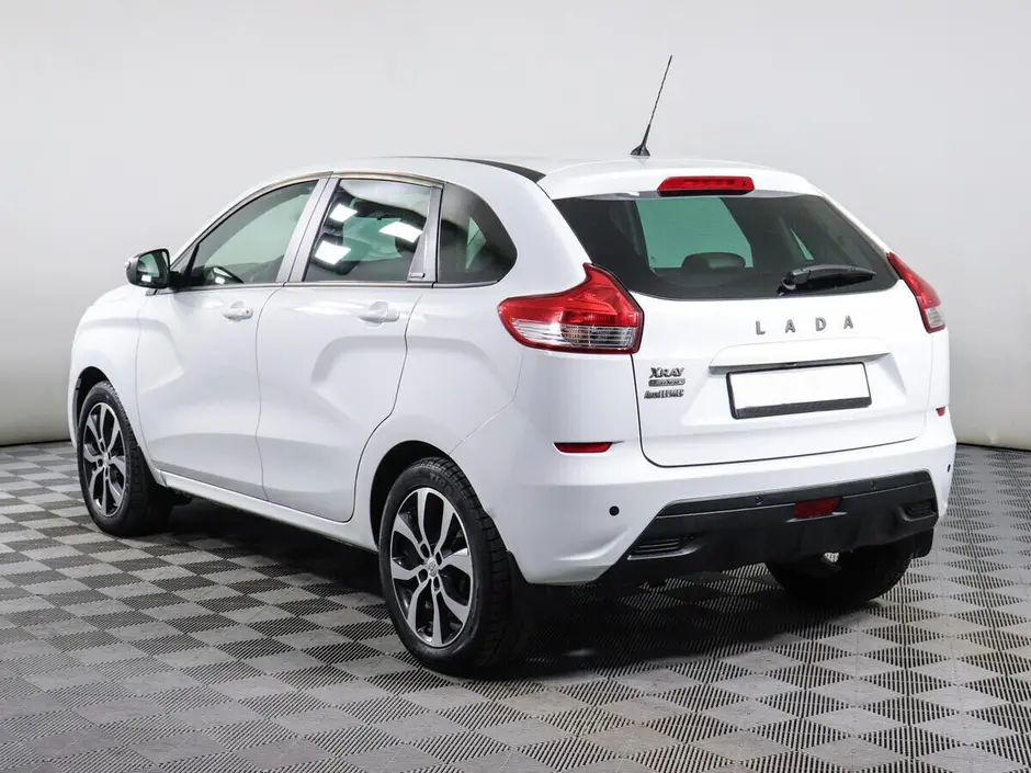 «Авто на Неве»