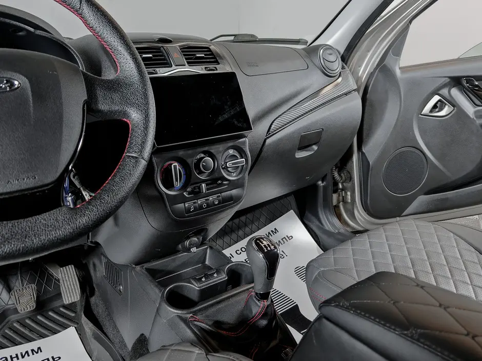 «Авто на Неве»