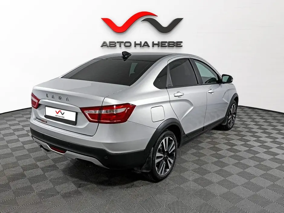 «Авто на Неве»