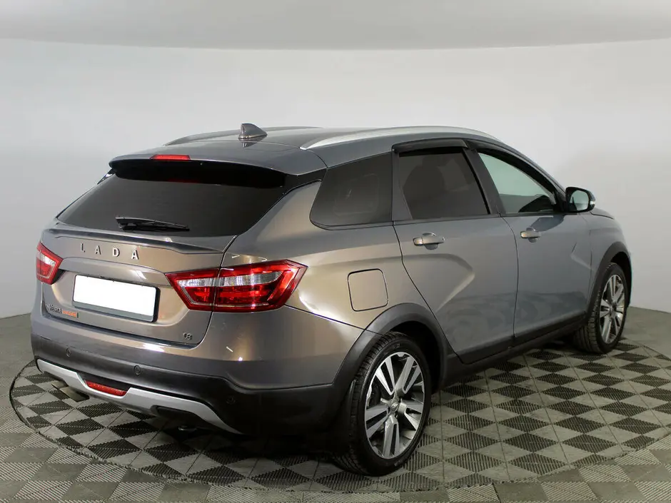 «Авто на Неве»