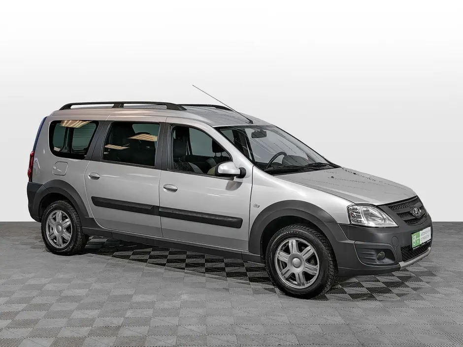 «Авто на Неве»