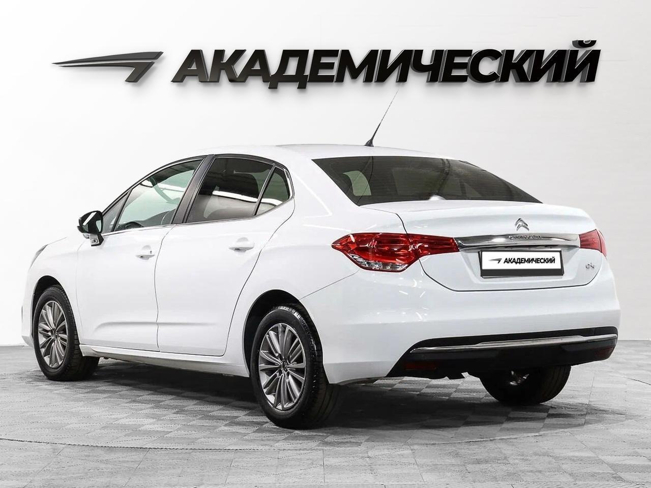 фото автомобиля 3
