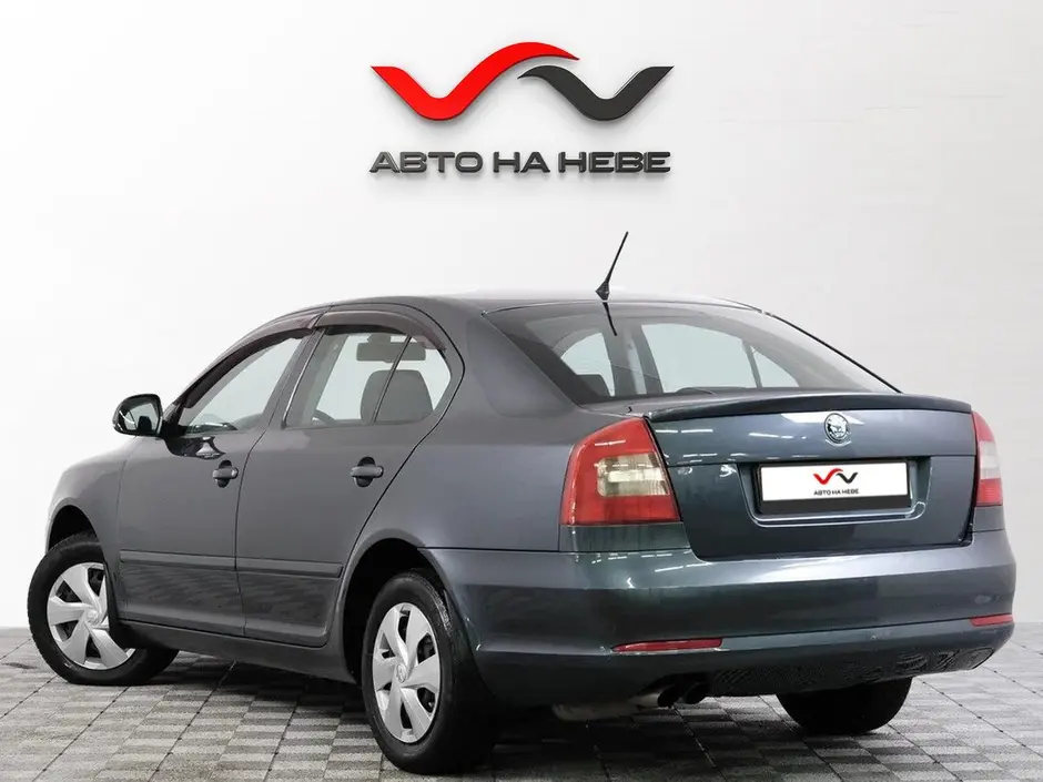 «Авто на Неве»
