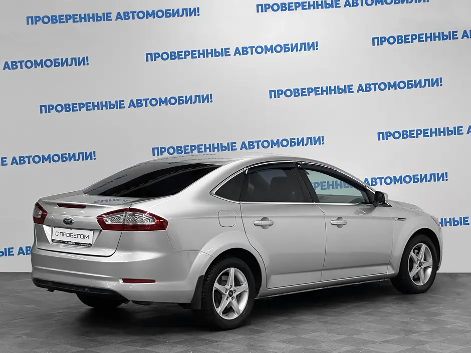 «Авто на Неве»