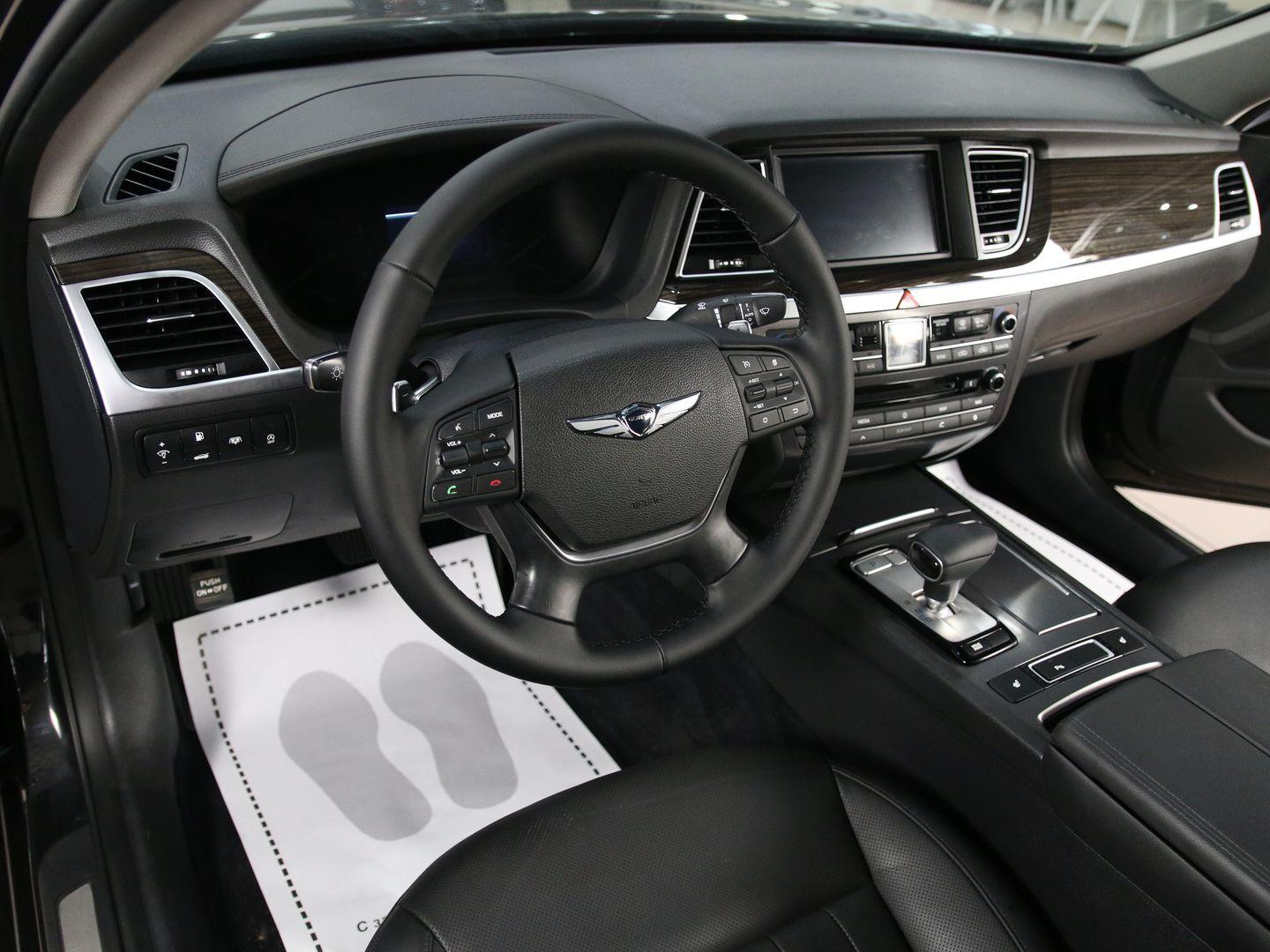 фото автомобиля 10