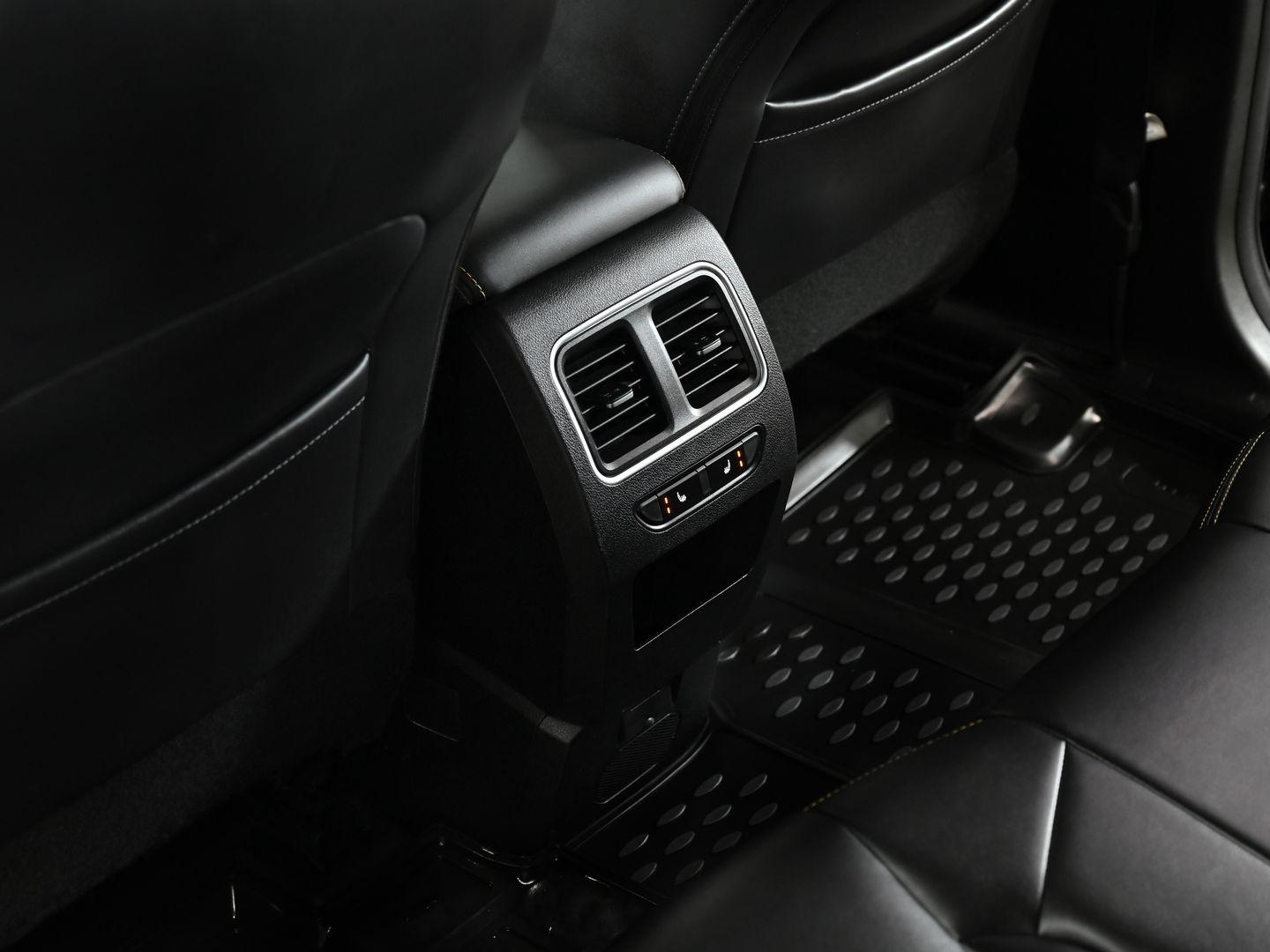 фото автомобиля 12