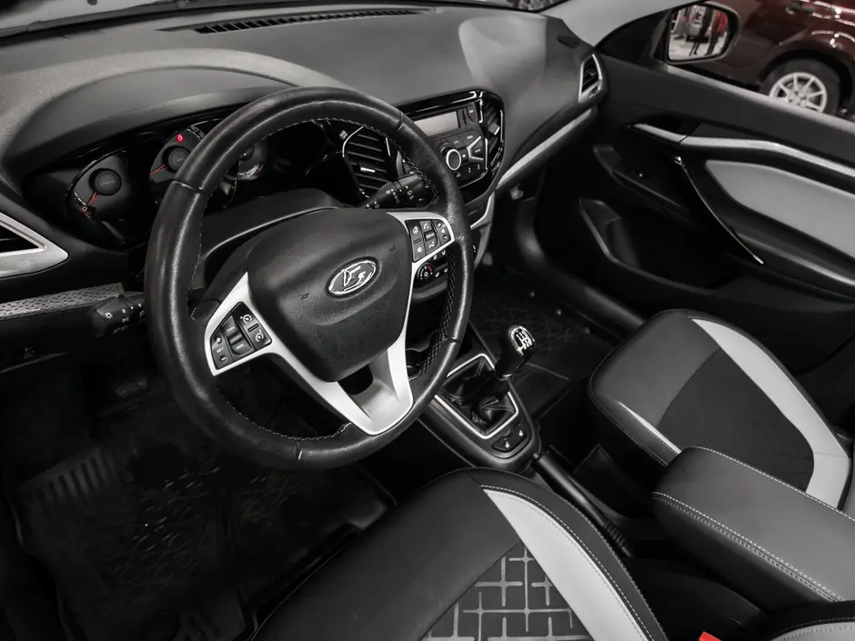 «Авто на Неве»