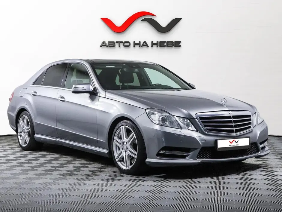 «Авто на Неве»